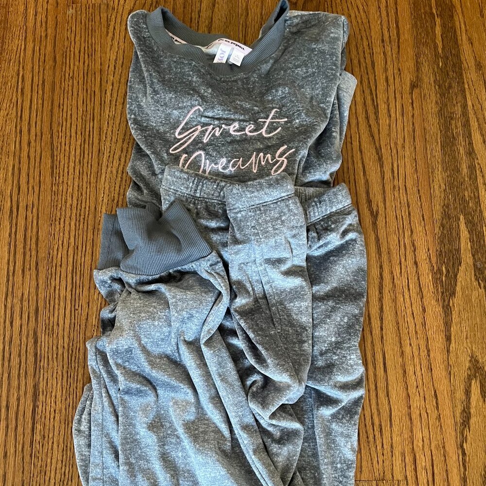 Womens Pajamas - Medium